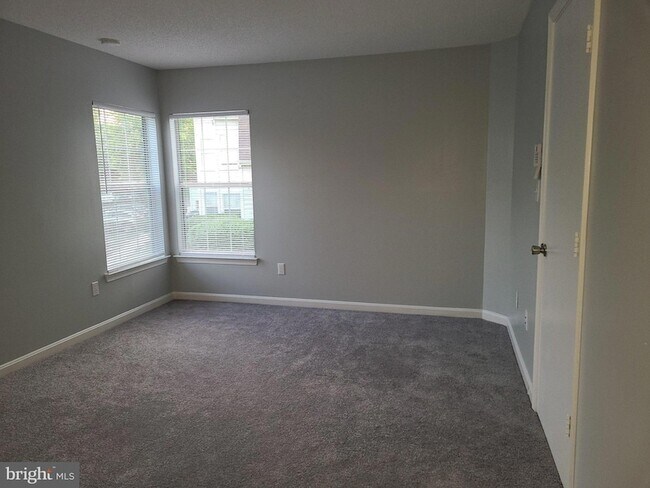 Building Photo - 15619 Easthaven Ct