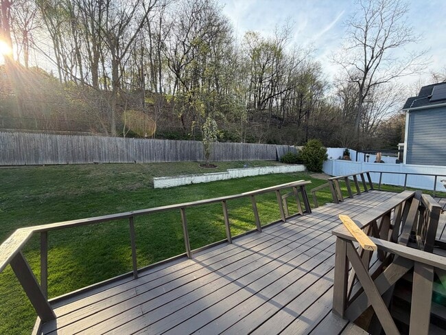 Building Photo - Spacious 5-Bedroom Home with Modern Features