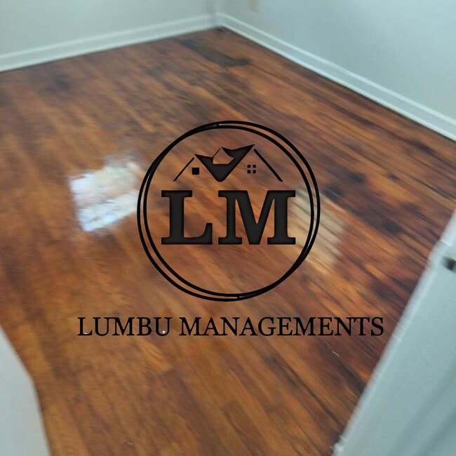 Building Photo - 517 Stephens St