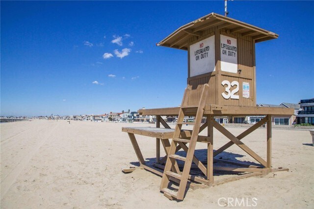 Building Photo - 112 31st St