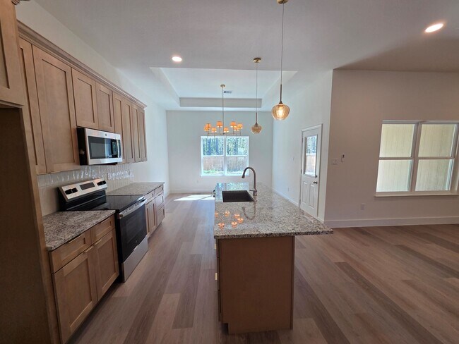 Building Photo - 16276 Jeet St