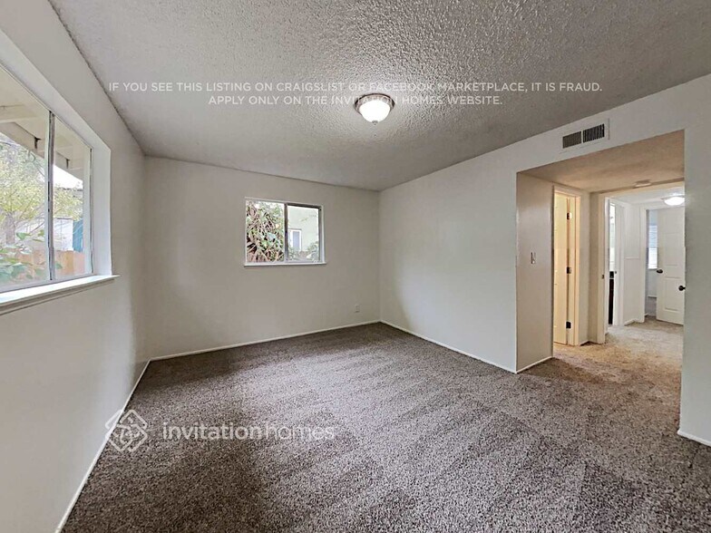 Building Photo - 7347 19th St