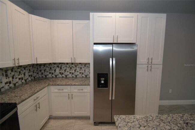 Building Photo - 17 Zoeller Ct