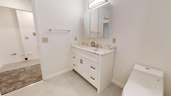 Building Photo - 1420 Slater Street