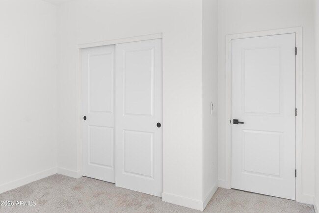 Building Photo - 3430 W Colusa Dr