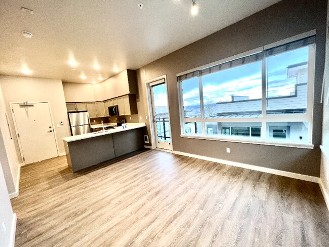 Building Photo - 2330 Yakima Ct