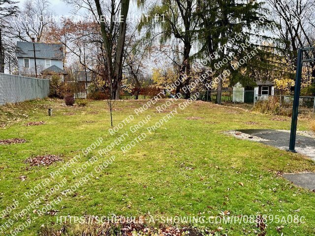 Building Photo - Spacious Cohoes 2-Bedroom