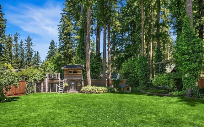 Building Photo - Updated 3-Bedroom Rambler with Large Yard in North Bend