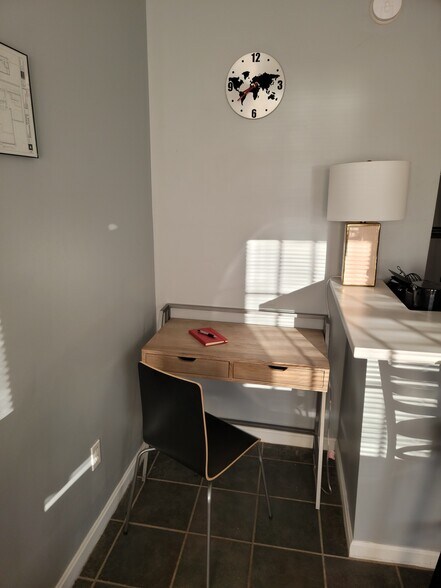 Building Photo - 372 Broadway