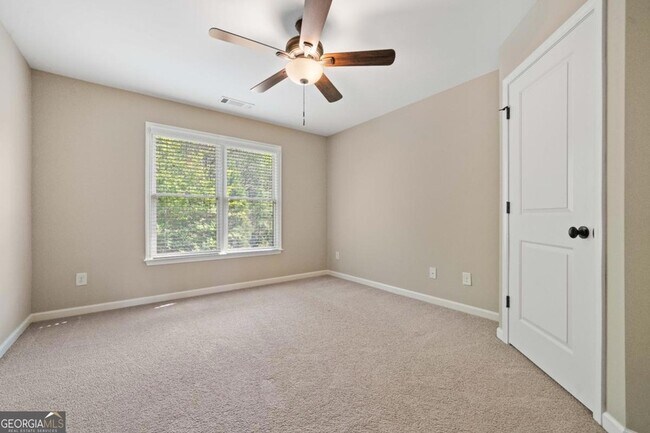 Building Photo - 2180 Hilltop Overlook Way