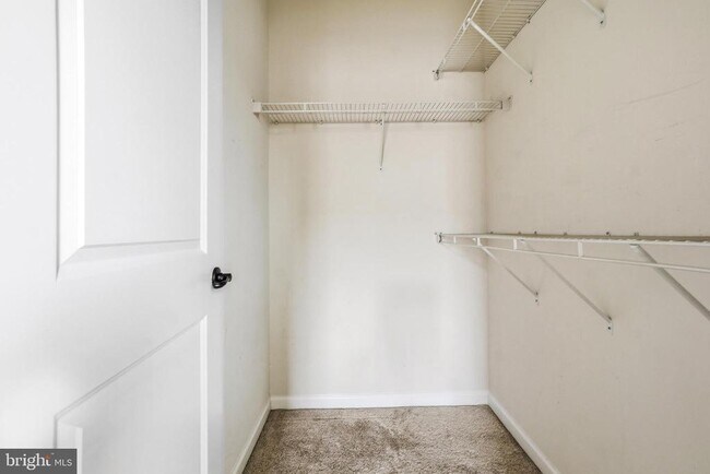 Building Photo - 2011 Serviceberry Rd