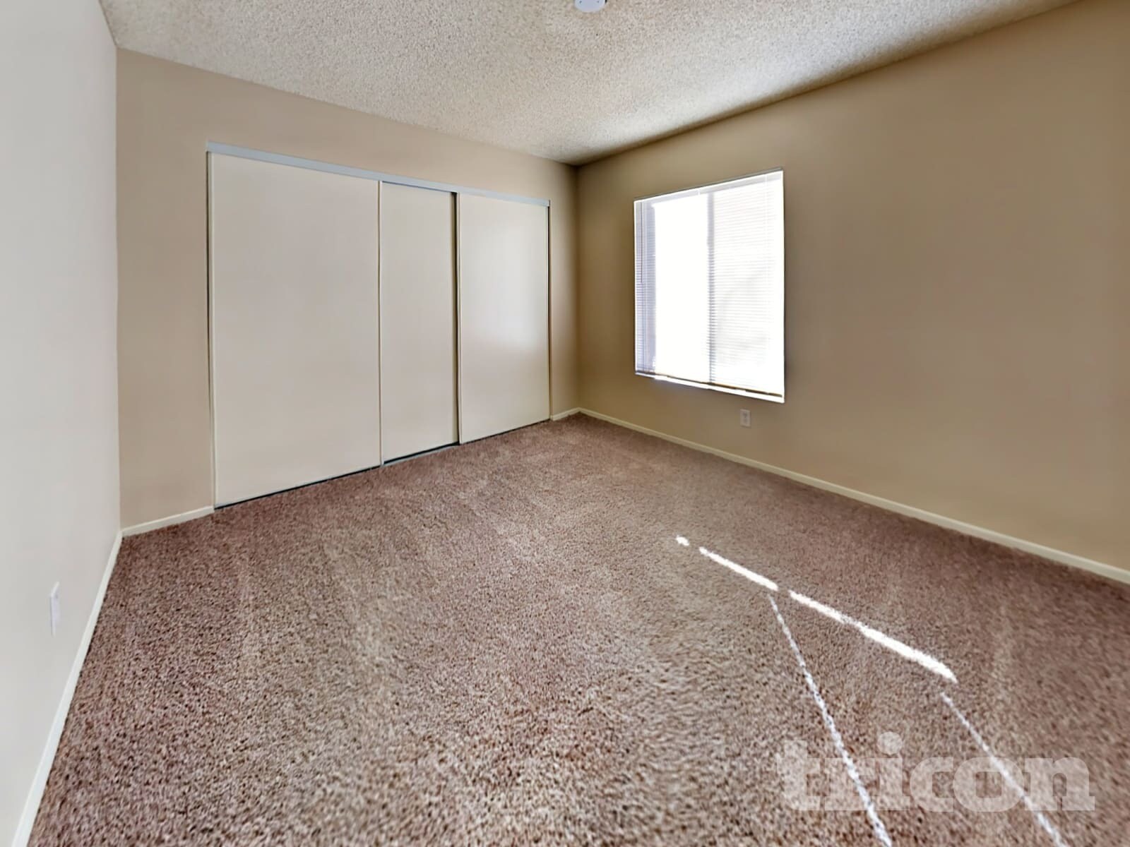 Building Photo - 6908 W Denton Ln