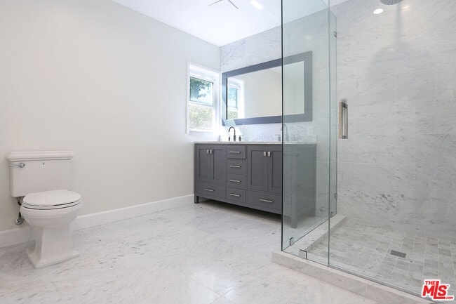 Building Photo - 12524 Woodbine St