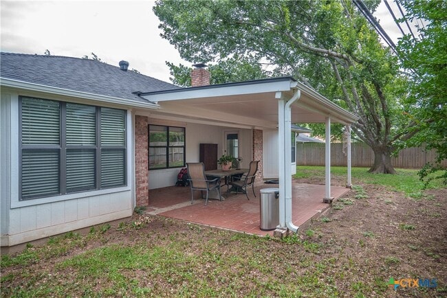 Building Photo - 1012 Pin Oak Dr