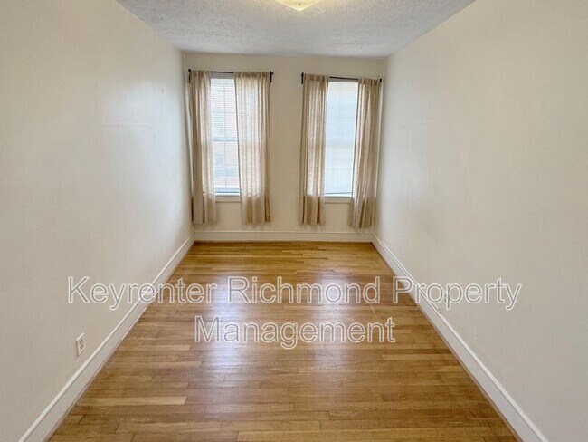 Building Photo - 210 N Stafford Ave