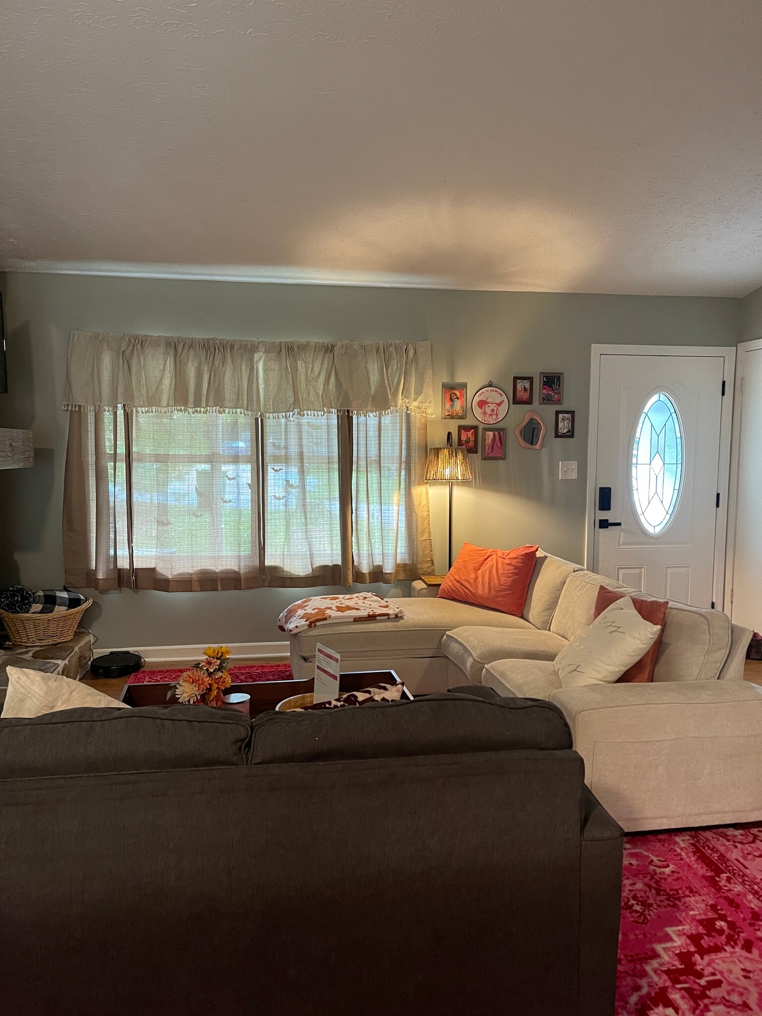 Building Photo - 130 Oliver Cir