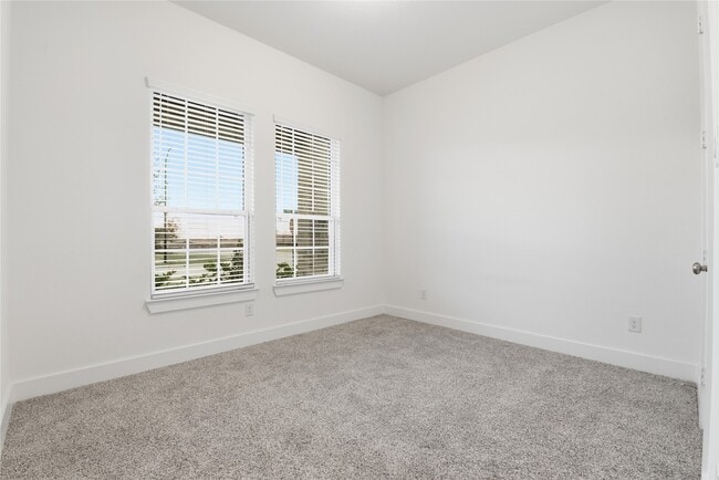 Building Photo - 7734 Clover Gully Ln