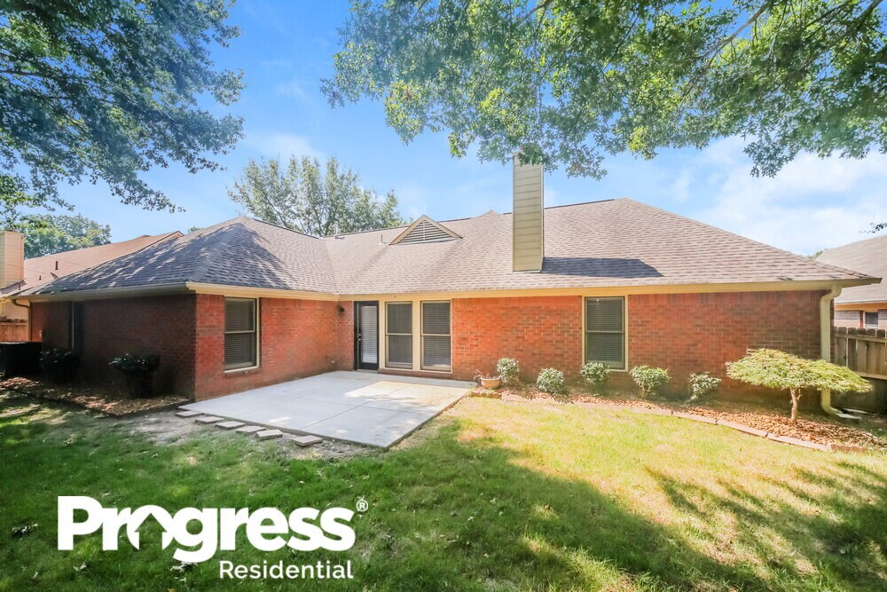 Building Photo - 7640 Dexter Park Dr