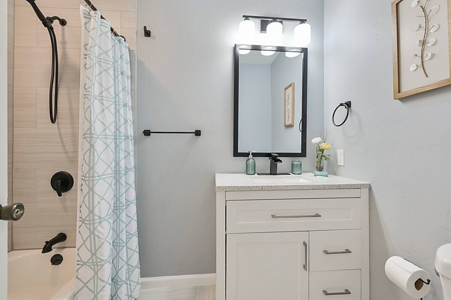 Building Photo - 3906 Sioux Cir