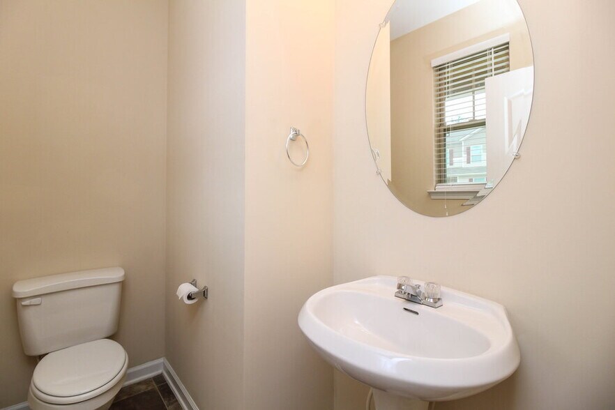 Building Photo - 3732 Humber Ct