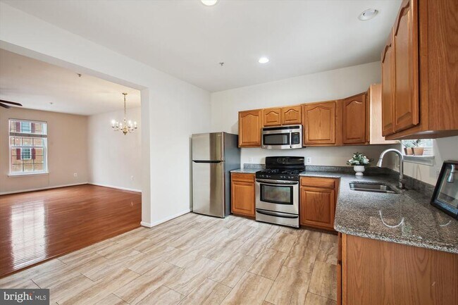 Building Photo - 2538 Cheyenne Wy