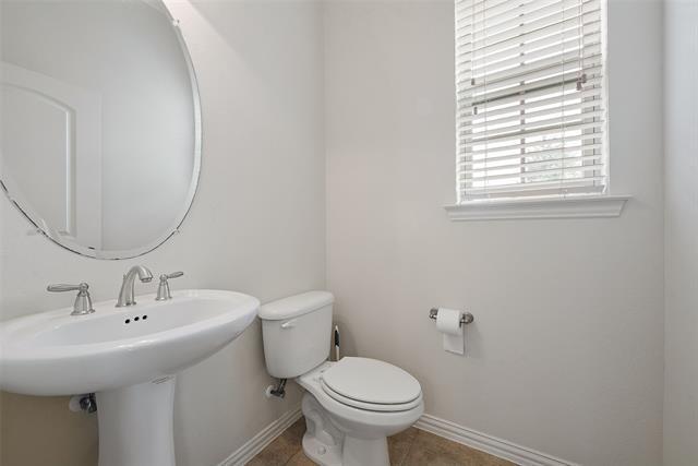 Building Photo - 6491 Las Colinas Blvd