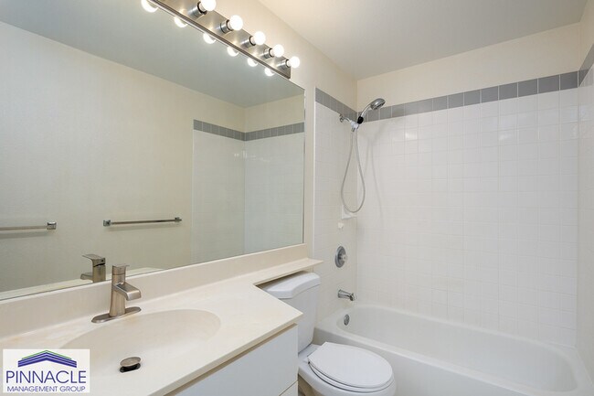 Building Photo - 92-1212 Palahia St #W205