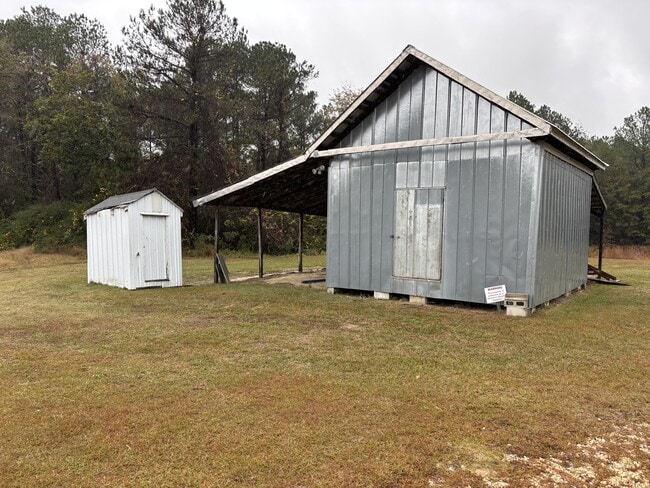 Building Photo - 800 Lennie Ln