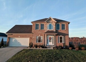 Building Photo - 108 Carriage Hills Ln