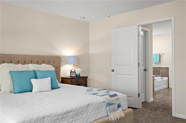 Building Photo - 151 Diamond Point Dr