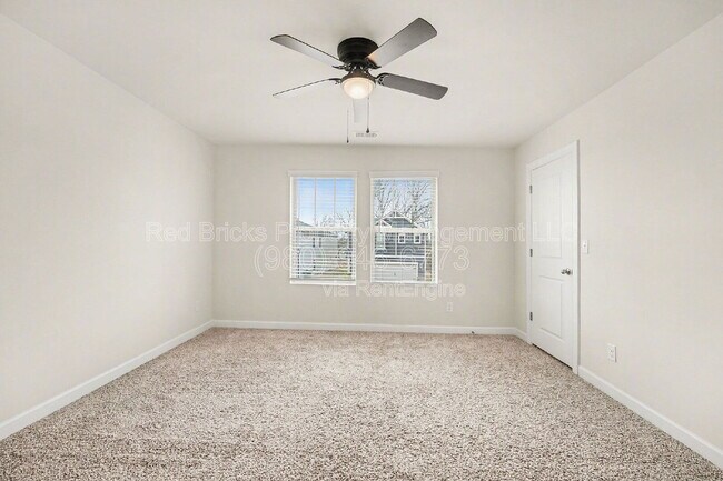 Building Photo - 11948 Red Leaf Dr