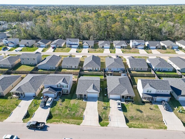 Building Photo - 15708 Del Norte Dr