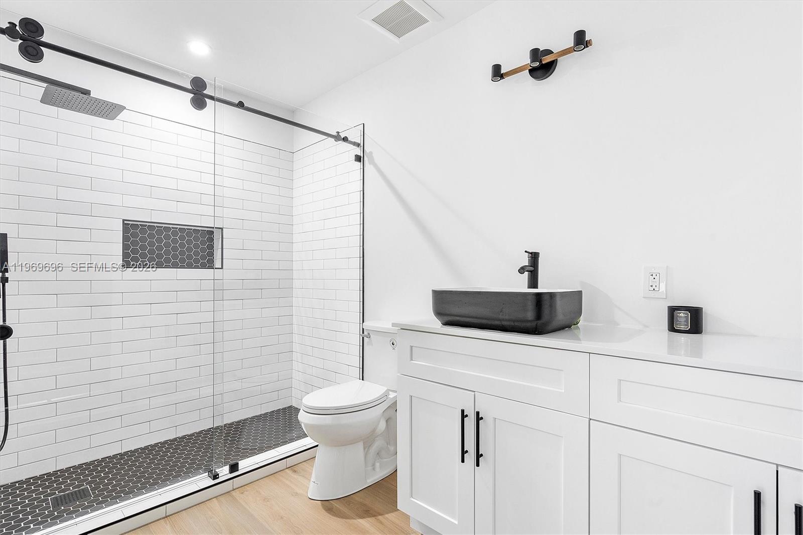 Building Photo - 10950 NW 16th Ct