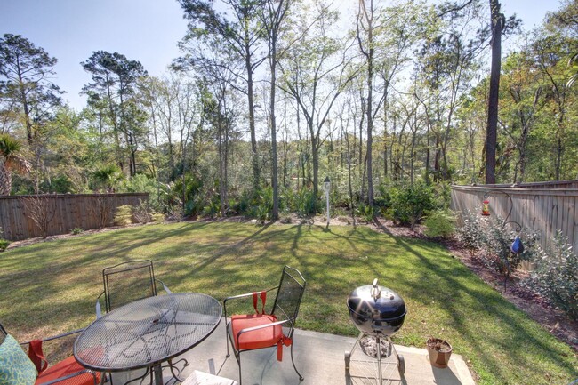 Building Photo - Stunning 4 bedroom in Park West - Mt. Pleasant