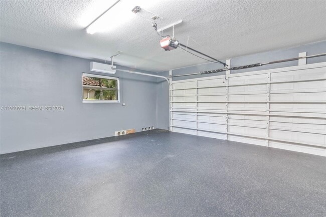 Building Photo - 1222 Manor Ct