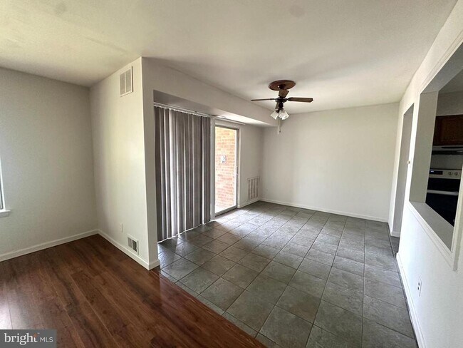 Building Photo - 128 Kirkbride Rd