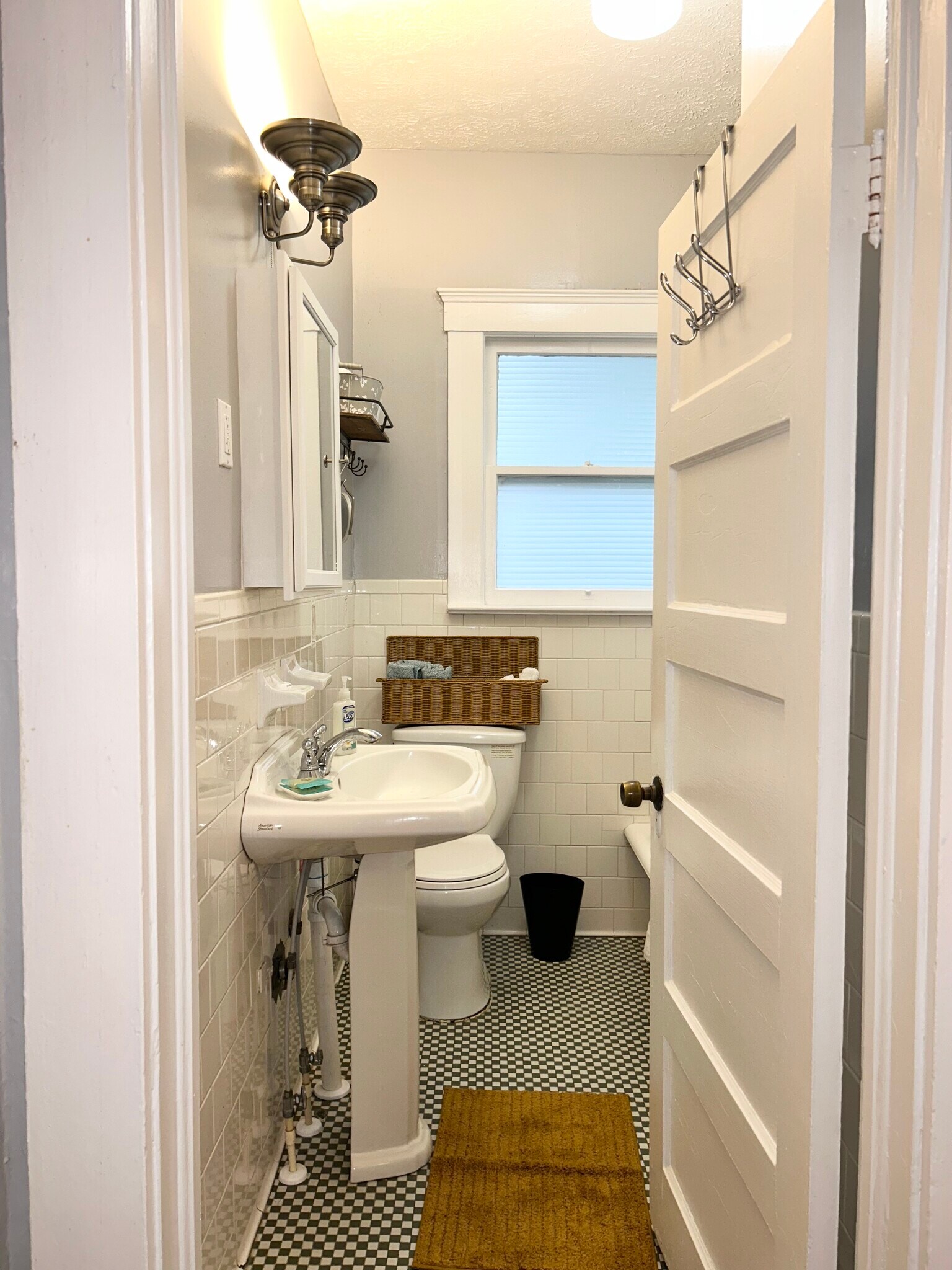 Building Photo - 1039 Riviera St