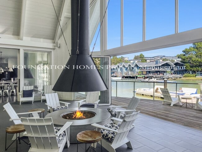 Building Photo - VIDEO - Live off a Marina - High-End Finishes - Balcony - FOUNDATION