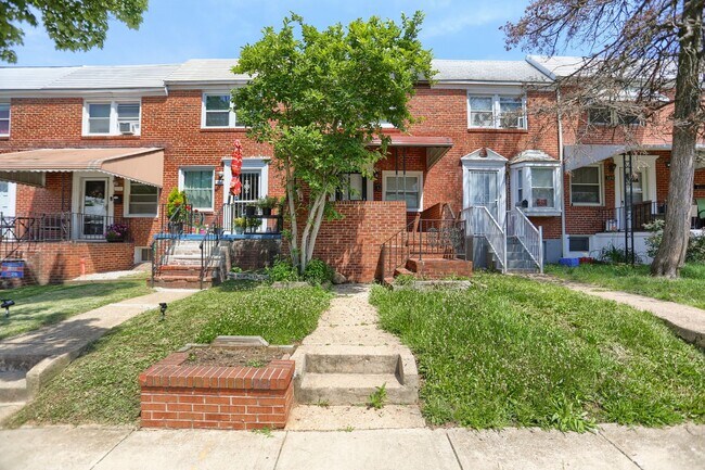 Building Photo - 1207 Anglesea St