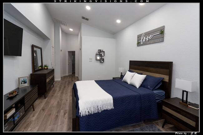 Building Photo - 3704 Cypress Meadows Rd