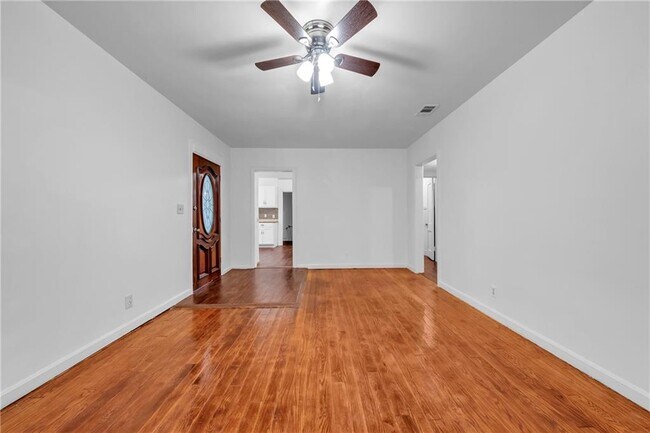 Building Photo - 4813 Chaudron Dr