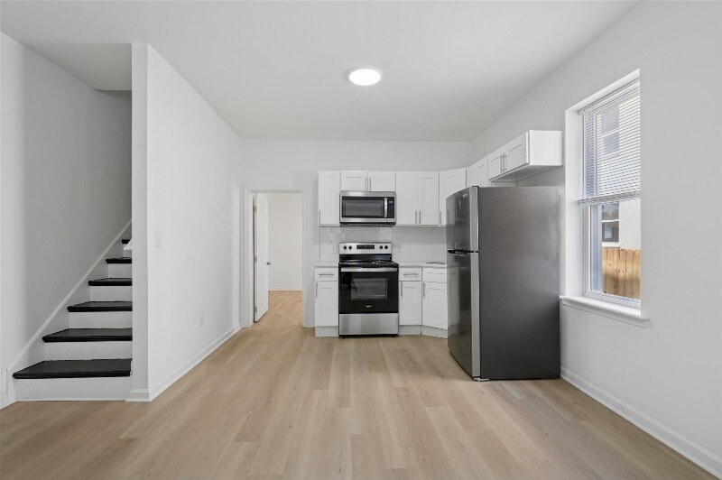 Building Photo - 1225 N Conestoga St