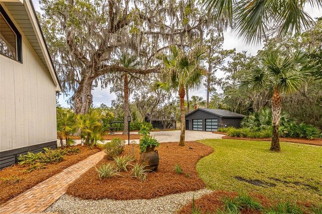Building Photo - 6201 Frederica Rd