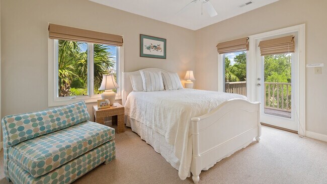 Building Photo - 321 Pioneer Loop