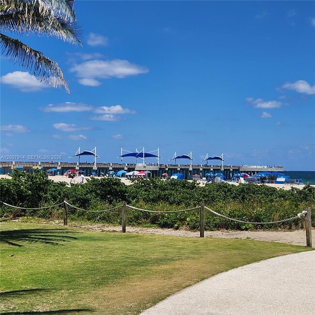 Building Photo - 843 S Ocean Blvd