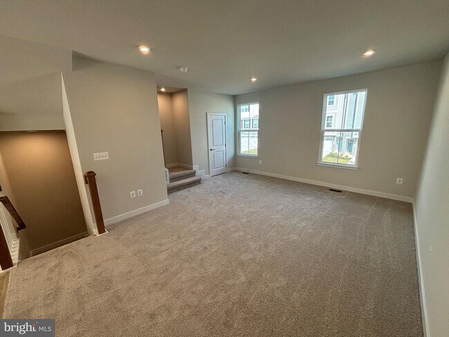 Building Photo - 4362 Southerby Dr