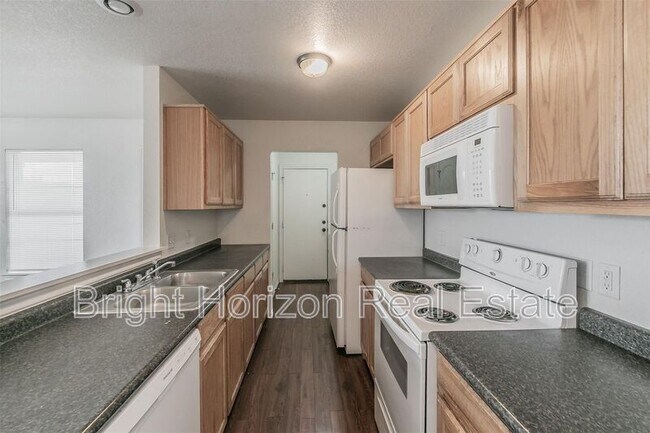 Building Photo - 8117 Doreen Ave