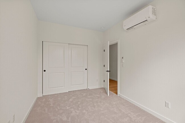Building Photo - 854 Prospector Pl