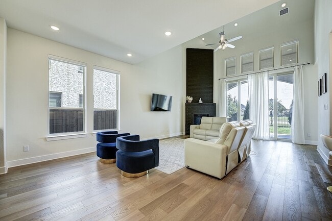 Building Photo - 2361 Glen Heather Ln