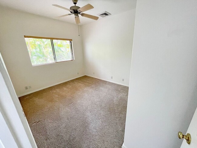 Building Photo - Unfurnished 2BR/1BA single level Ohana wit...